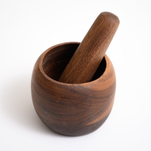 https://www.thenopo.com/cdn/shop/products/the-nopo-mexico-chechen-wood-design-chicuire-pestle-and-mortar-02_500x500.jpg?v=1645102999
